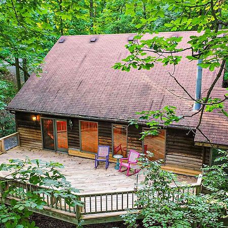 Huge Cabin W Hot Tub, Deck, Grill, Fire Pit, Wifi Berkeley Springs Bagian luar foto