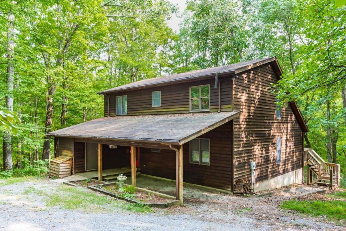 Huge Cabin W Hot Tub, Deck, Grill, Fire Pit, Wifi Berkeley Springs Bagian luar foto