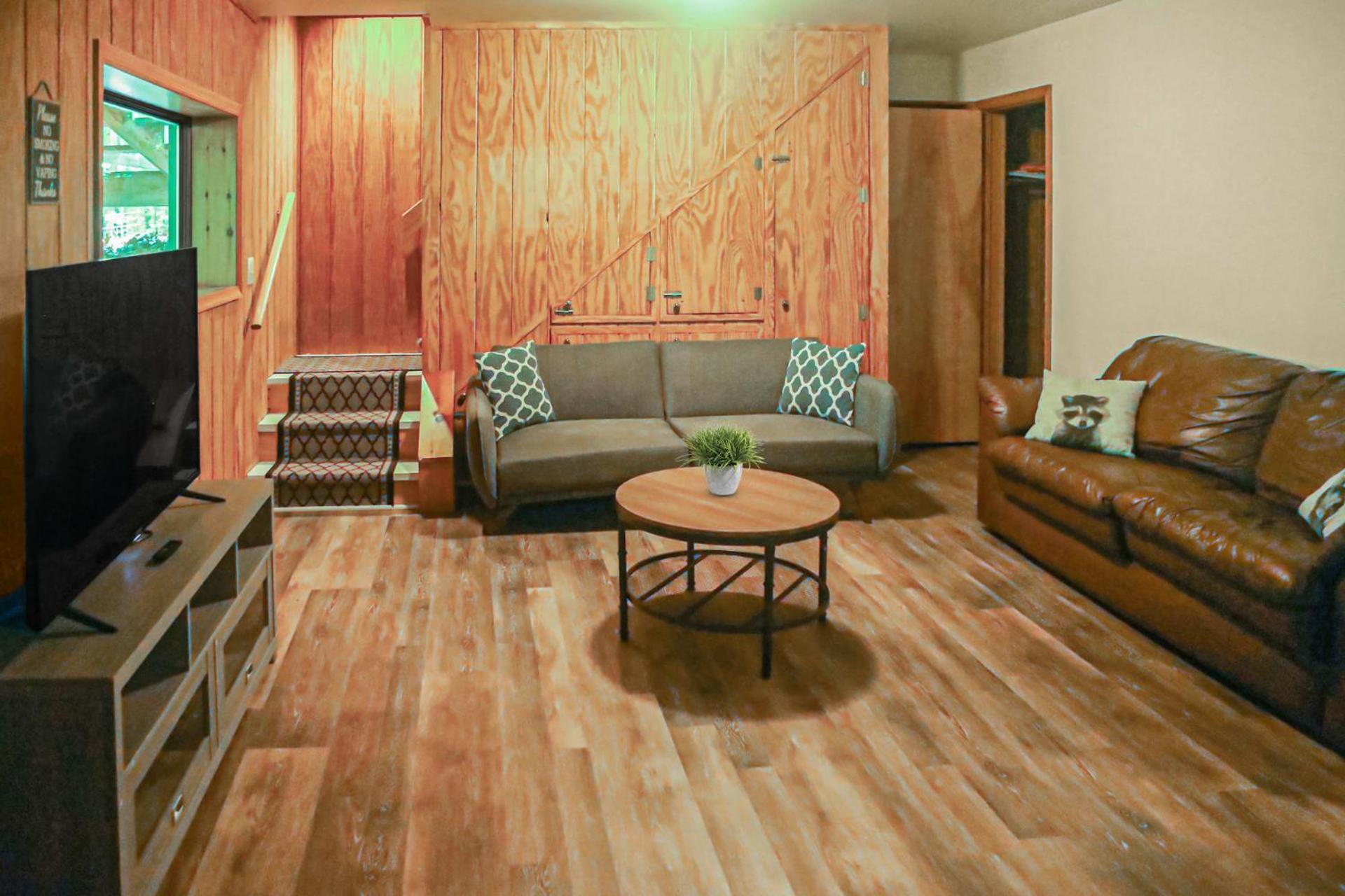 Huge Cabin W Hot Tub, Deck, Grill, Fire Pit, Wifi Berkeley Springs Bagian luar foto